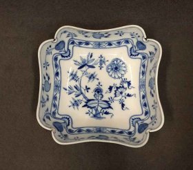 meissen-um-1860-zwiebelmuster.1