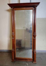 gruenderzei-spiegel-mit-saeulen-und-konsole-nuss-um-1880.8