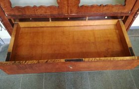 sekretaer-um-1850-mit-vitrinenaufsatz-birke.13