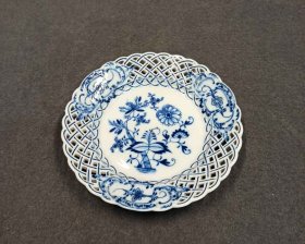 zwiebelmuster-flechtrandteller-teichert-d-18-cm.1