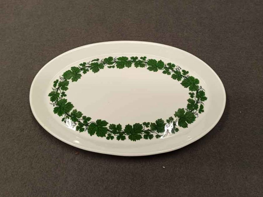 meissen-weinlaub-tablett-um-1900-kleine-schale-oval