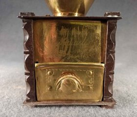 kaffeemuehle-a-m-19-jh-messing-eisen.3