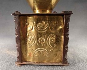 kaffeemuehle-a-m-19-jh-messing-eisen.4