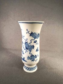 meissen-vase-blaumalerei-asiatische-malerei.2