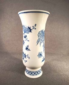 meissen-vase-blaumalerei-asiatische-malerei.3