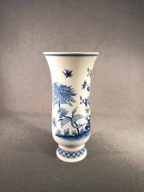 meissen-vase-blaumalerei-asiatische-malerei.1