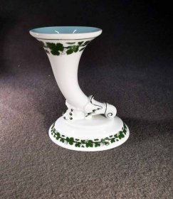 meissen-vase-weinlaub-beschreibung-folgt.1