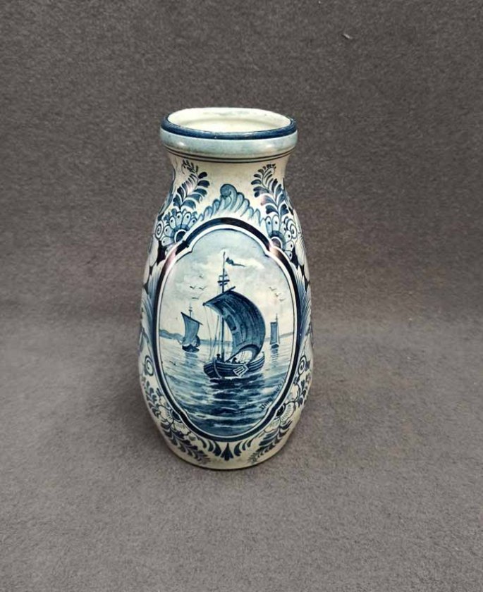 vase-delft-um-1900