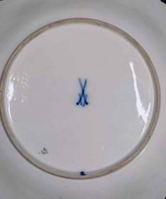 meissen-prunkschale-mit-fruechtemalerei-m-e-19-jh.10