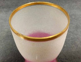 biedermeiergla-sogen-eisglas-um-1850-zweifarbig.7